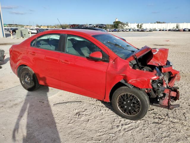 1G1JA5SH4D4196906 - 2013 CHEVROLET SONIC LS RED photo 4