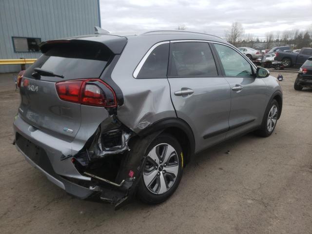 KNDCB3LC9N5509352 - 2022 KIA NIRO LX GRAY photo 3