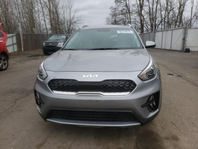 KNDCB3LC9N5509352 - 2022 KIA NIRO LX GRAY photo 5