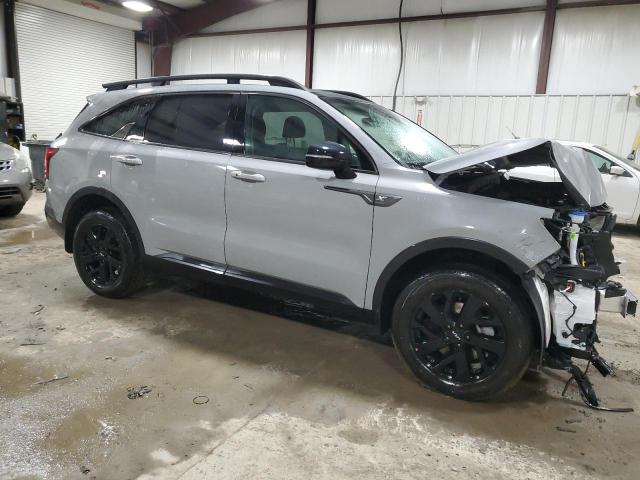 5XYRLDLCXPG236977 - 2023 KIA SORENTO S GRAY photo 4