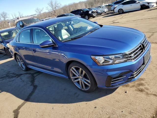 1VWDT7A36HC069258 - 2017 VOLKSWAGEN PASSAT R-LINE Blau Foto 4
