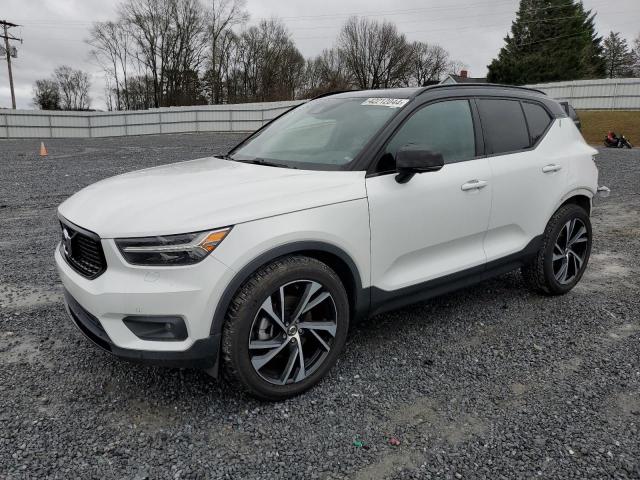 YV4AC2HM2L2323955 - 2020 VOLVO XC40 T4 R-DESIGN WHITE photo 1