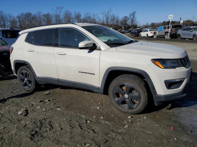 3C4NJDBB4KT690639 - 2019 JEEP COMPASS LATITUDE 白色 照片 4