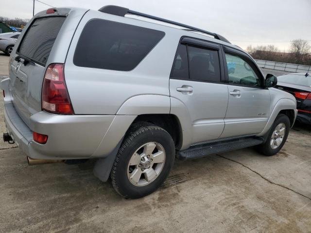 JTEBU14R440040773 - 2004 TOYOTA 4RUNNER SR5 SILVER photo 3