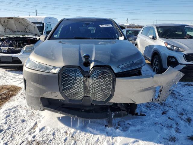 WB523CF02PCM48334 - 2023 BMW IX XDRIVE50 رمادي صورة 5