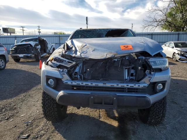 3TYCZ5AN8NT094681 - 2022 TOYOTA TACOMA DOUBLE CAB SILVER photo 5
