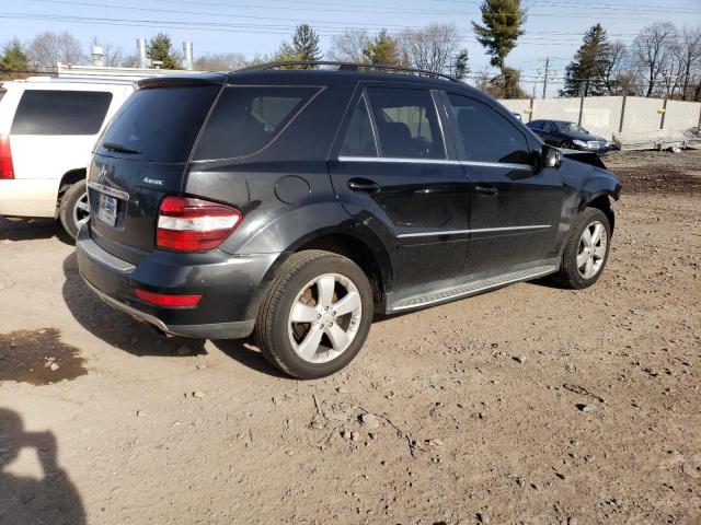 4JGBB8GBXBA651217 - 2011 MERCEDES-BENZ ML 350 4MATIC BLACK photo 3