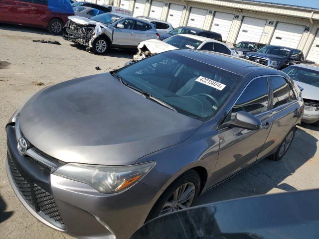 4T1BF1FK7HU771402 - 2017 TOYOTA CAMRY LE GRAY photo 1