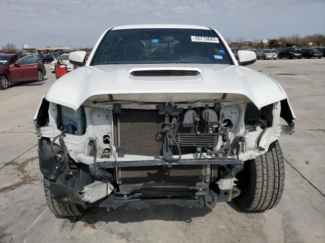 3TMAZ5CN0JM070336 - 2018 TOYOTA TACOMA DOUBLE CAB 白色 照片 5