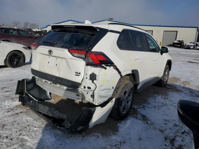 2T3P1RFV7RC397378 - 2024 TOYOTA RAV4 XLE WHITE photo 3