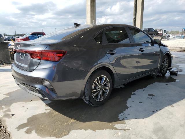 3KPF24AD5PE631471 - 2023 KIA FORTE LX GRAY photo 3