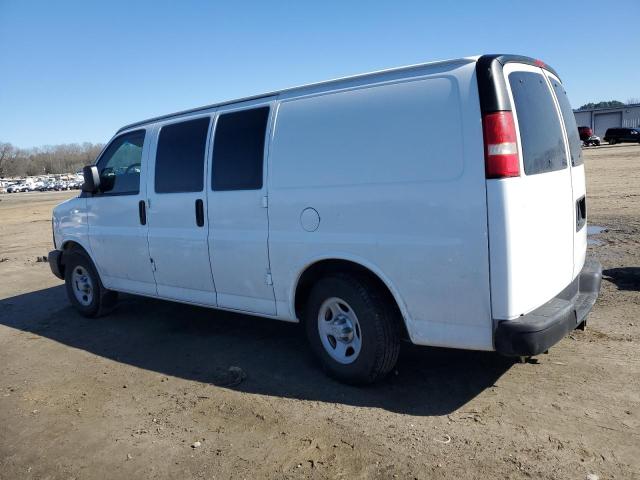 1GCFH15T861180875 - 2006 CHEVROLET EXPRESS G1 WHITE photo 2