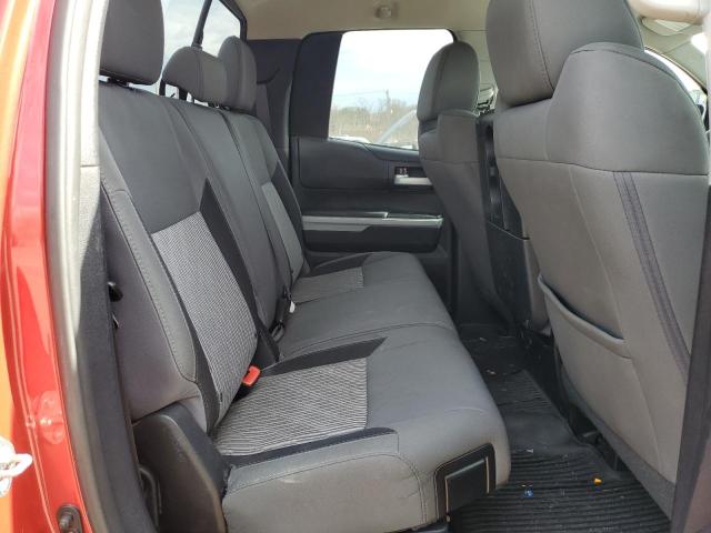 5TFUM5F14HX072292 - 2017 TOYOTA TUNDRA DOUBLE CAB SR/SR5 RED photo 10