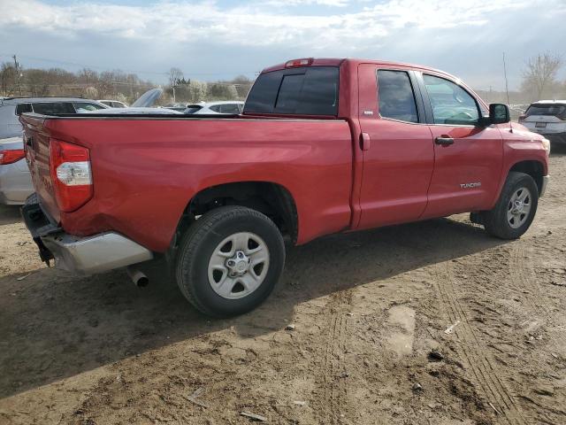 5TFUM5F14HX072292 - 2017 TOYOTA TUNDRA DOUBLE CAB SR/SR5 RED photo 3