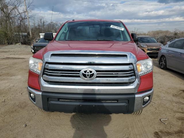 5TFUM5F14HX072292 - 2017 TOYOTA TUNDRA DOUBLE CAB SR/SR5 RED photo 5