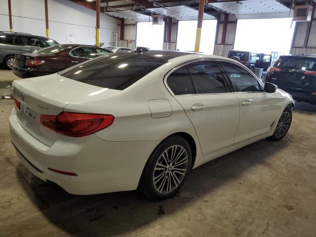 WBAJE7C50JWC55431 - 2018 BMW 540 XI WHITE photo 3