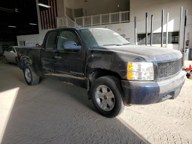 1GCEK19J28Z283638 - 2008 CHEVROLET SILVERADO K1500 BLUE photo 4