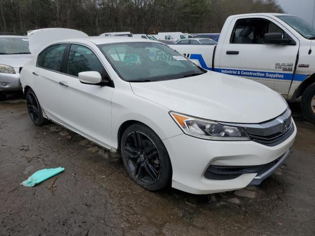 1HGCR2F12HA032647 - 2017 HONDA ACCORD SPORT SPECIAL EDITION WHITE photo 4