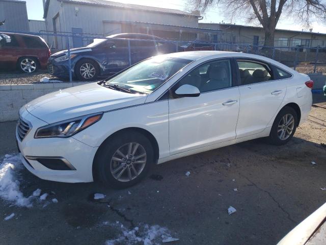 5NPE24AF0HH469890 - 2017 HYUNDAI SONATA SE WHITE photo 1