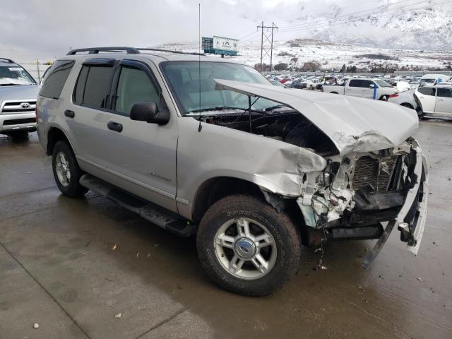 1FMDU73K54ZB25617 - 2004 FORD EXPLORER XLT SILVER photo 4