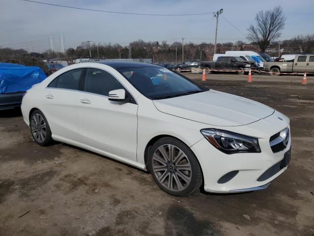 WDDSJ4GB8JN582895 - 2018 MERCEDES-BENZ CLA 250 4MATIC WHITE photo 4