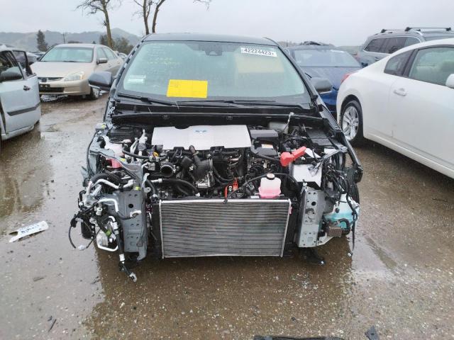 JTDKAMFPXN3197301 - 2022 TOYOTA PRIUS PRIM LE GRAY photo 5