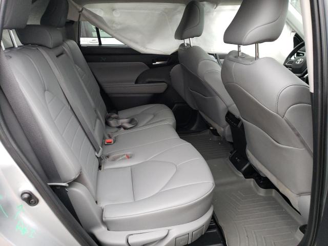 5TDGZRBH3MS543972 - 2021 TOYOTA HIGHLANDER XLE ვერცხლისფერი ფოტო 11