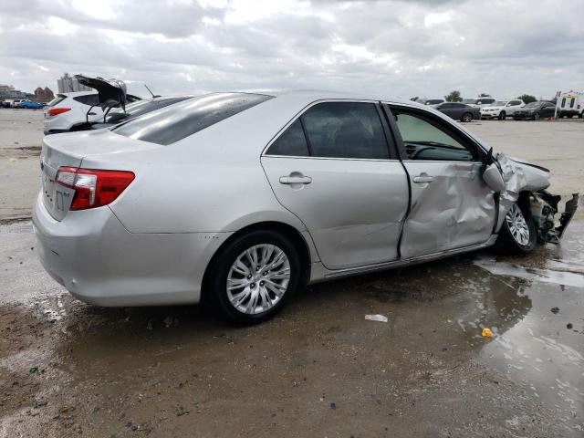 4T4BF1FK5CR237829 - 2012 TOYOTA CAMRY BASE SILVER photo 3