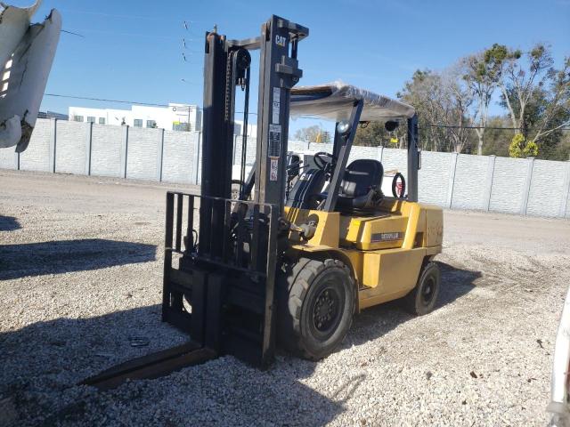 AT29B80075 - 2002 CATERPILLAR FORKLIFT GOLD photo 2