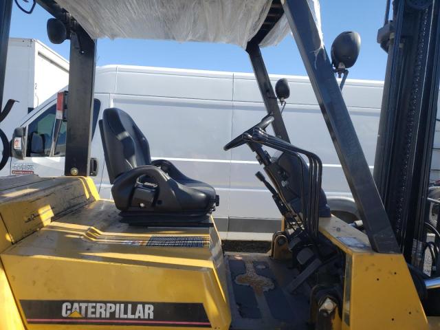 AT29B80075 - 2002 CATERPILLAR FORKLIFT GOLD photo 5