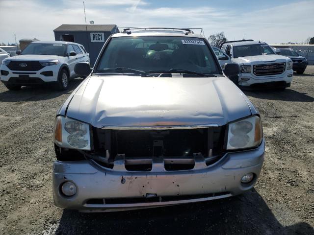 1GKDS13S452389188 - 2005 GMC ENVOY SILVER photo 5