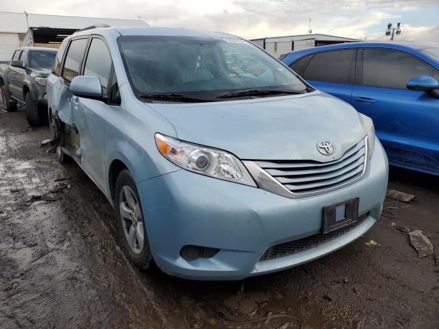 5TDKK3DC8GS735485 - 2016 TOYOTA SIENNA LE BLUE photo 4