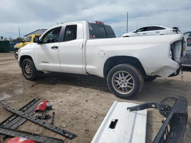 5TFRM5F17HX119188 - 2017 TOYOTA TUNDRA DOUBLE CAB SR/SR5 WHITE photo 2