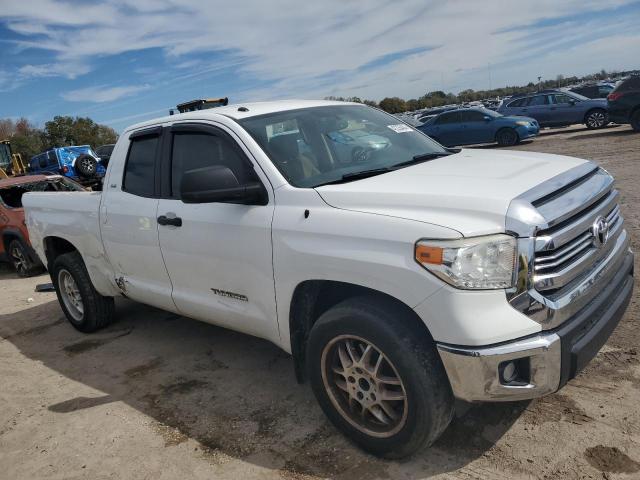 5TFRM5F17HX119188 - 2017 TOYOTA TUNDRA DOUBLE CAB SR/SR5 WHITE photo 4