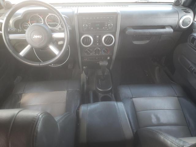 1J4GA59178L636780 - 2008 JEEP WRANGLER U SAHARA BLACK photo 8
