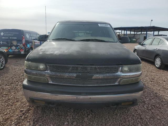 1GNEK13TX1J100461 - 2001 CHEVROLET TAHOE K1500 BLACK photo 5