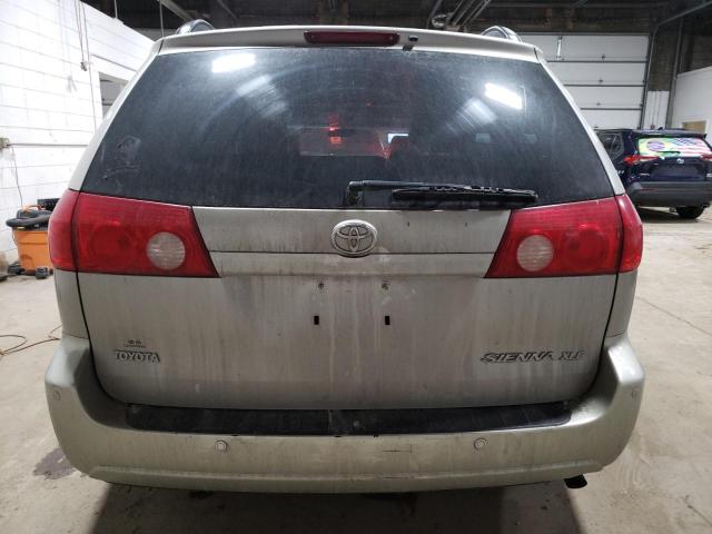 5TDZK22C78S196208 - 2008 TOYOTA SIENNA XLE SILVER photo 6