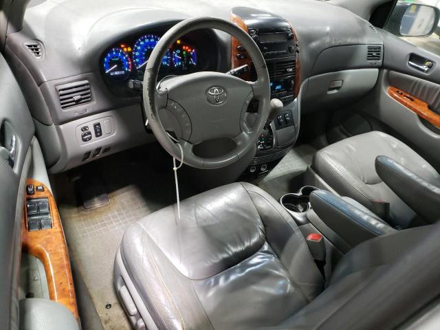 5TDZK22C78S196208 - 2008 TOYOTA SIENNA XLE SILVER photo 8