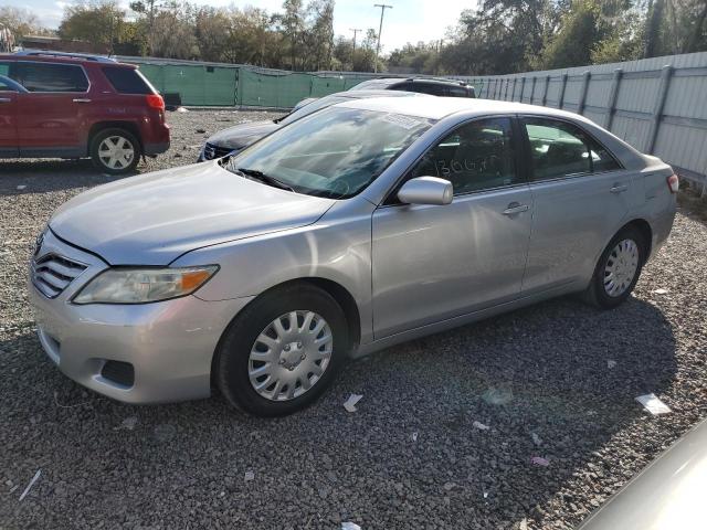 4T1BF3EK2AU115479 - 2010 TOYOTA CAMRY AUTO BASE SILVER photo 1