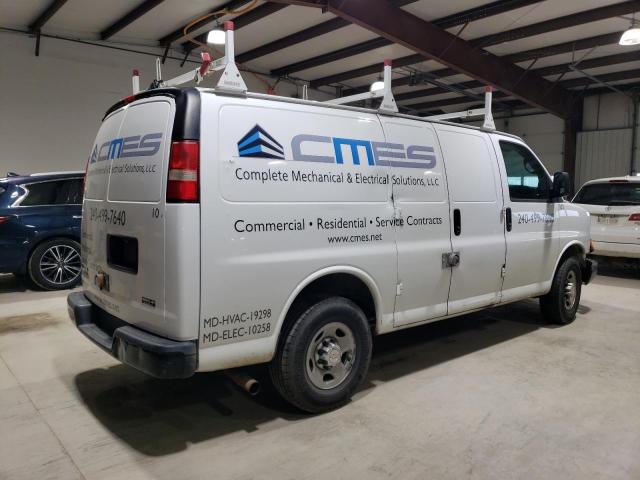 1GCWGFCF8F1126683 - 2015 CHEVROLET EXPRESS G2 WHITE photo 3