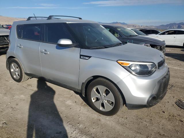 KNDJN2A21F7786103 - 2015 KIA SOUL SILVER photo 4