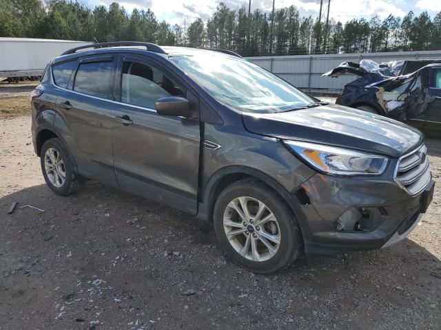 1FMCU0GD8JUD47799 - 2018 FORD ESCAPE SE GRAY photo 4