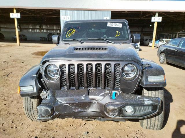 1C4JJXP67MW848318 - 2021 JEEP WRANGLER U SAHARA 4XE CHARCOAL photo 5