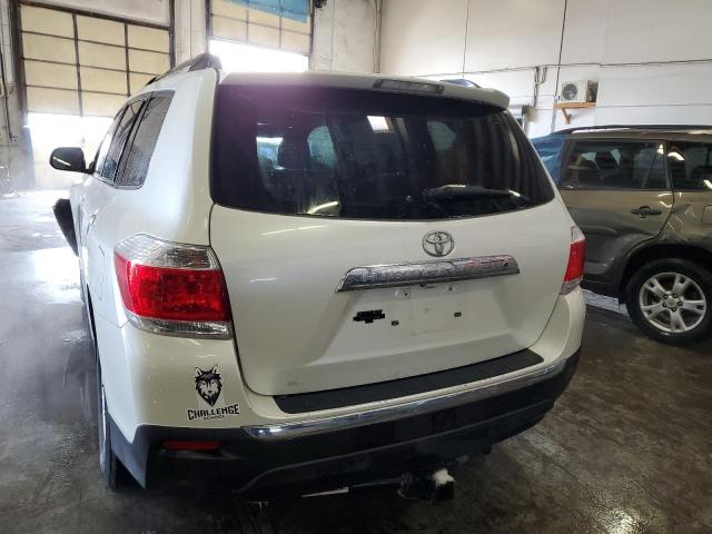 5TDZA3EH3DS031430 - 2013 TOYOTA HIGHLANDER BASE Blanc photo 6