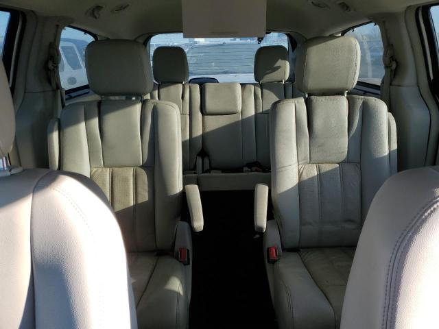 2C4RC1CG5CR116978 - 2012 CHRYSLER TOWN & COU TOURING L SILVER photo 10