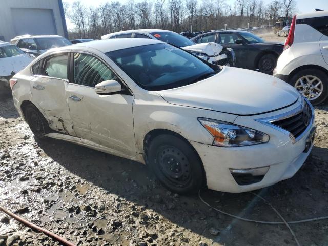 1N4AL3AP9FN911485 - 2015 NISSAN ALTIMA 2.5 WHITE photo 4