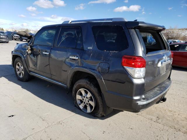 JTEZU5JR0C5040507 - 2012 TOYOTA 4RUNNER SR5 GRAY photo 2