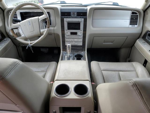 5LMJJ3J57AEJ01059 - 2010 LINCOLN NAVIGATOR 银色 照片 8