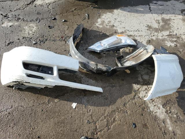 19UUA56632A056472 - 2002 ACURA 3.2TL WHITE photo 12