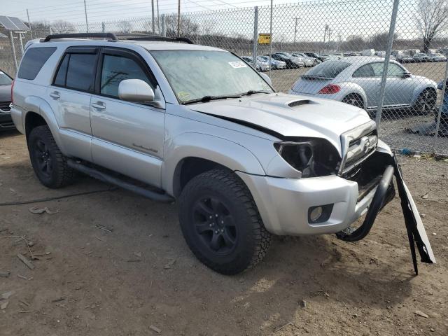 JTEBT14R368033353 - 2006 TOYOTA 4RUNNER SR5 SILVER photo 4